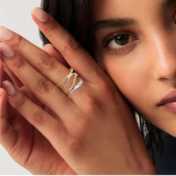 NEW Cross Cable Twist Band Ring 18K Gold Plated Gold & Silver Mixed Metals - Picture 2 of 5